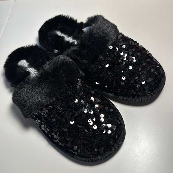 Primark Slippers New - Picture 1 of 5